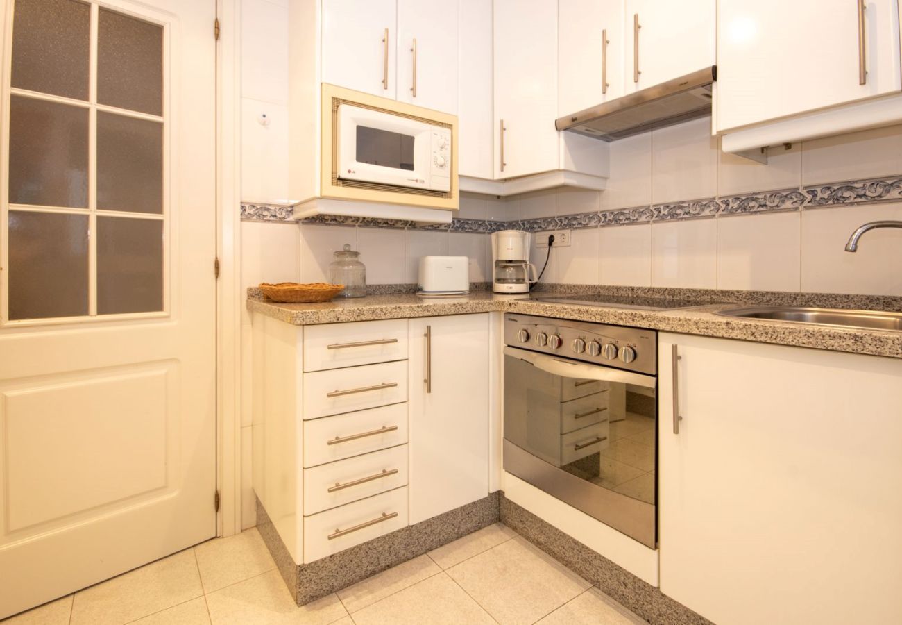 Apartamento en Marbella - Puerto Banús, a 400 metros de la playa.