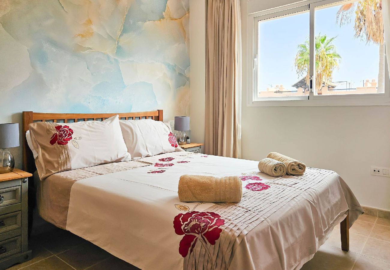 Apartamento en Casares - Ático de 2 dormitorios Casares Sol con terraza soleada