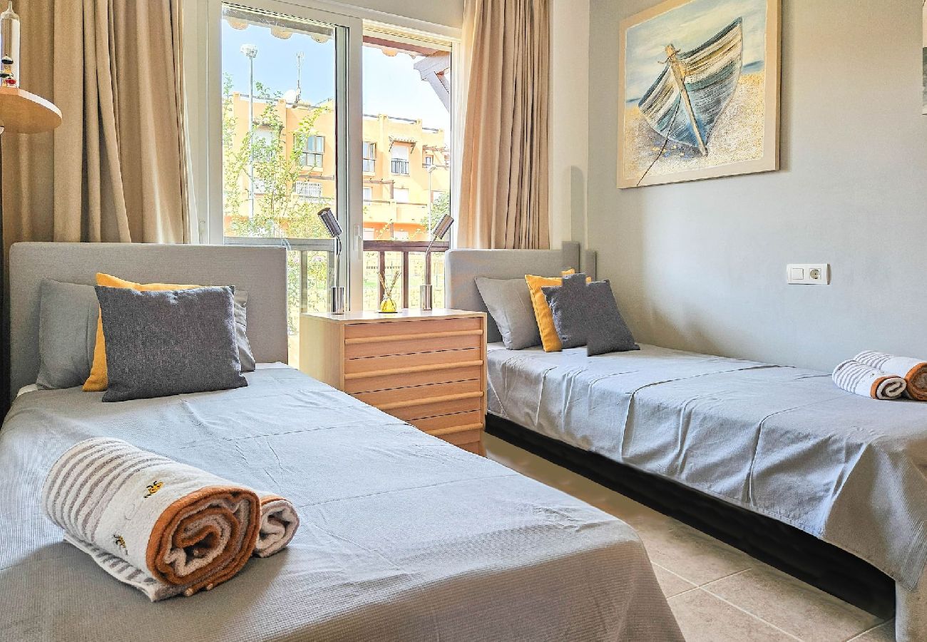 Apartamento en Casares - Ático de 2 dormitorios Casares Sol con terraza soleada