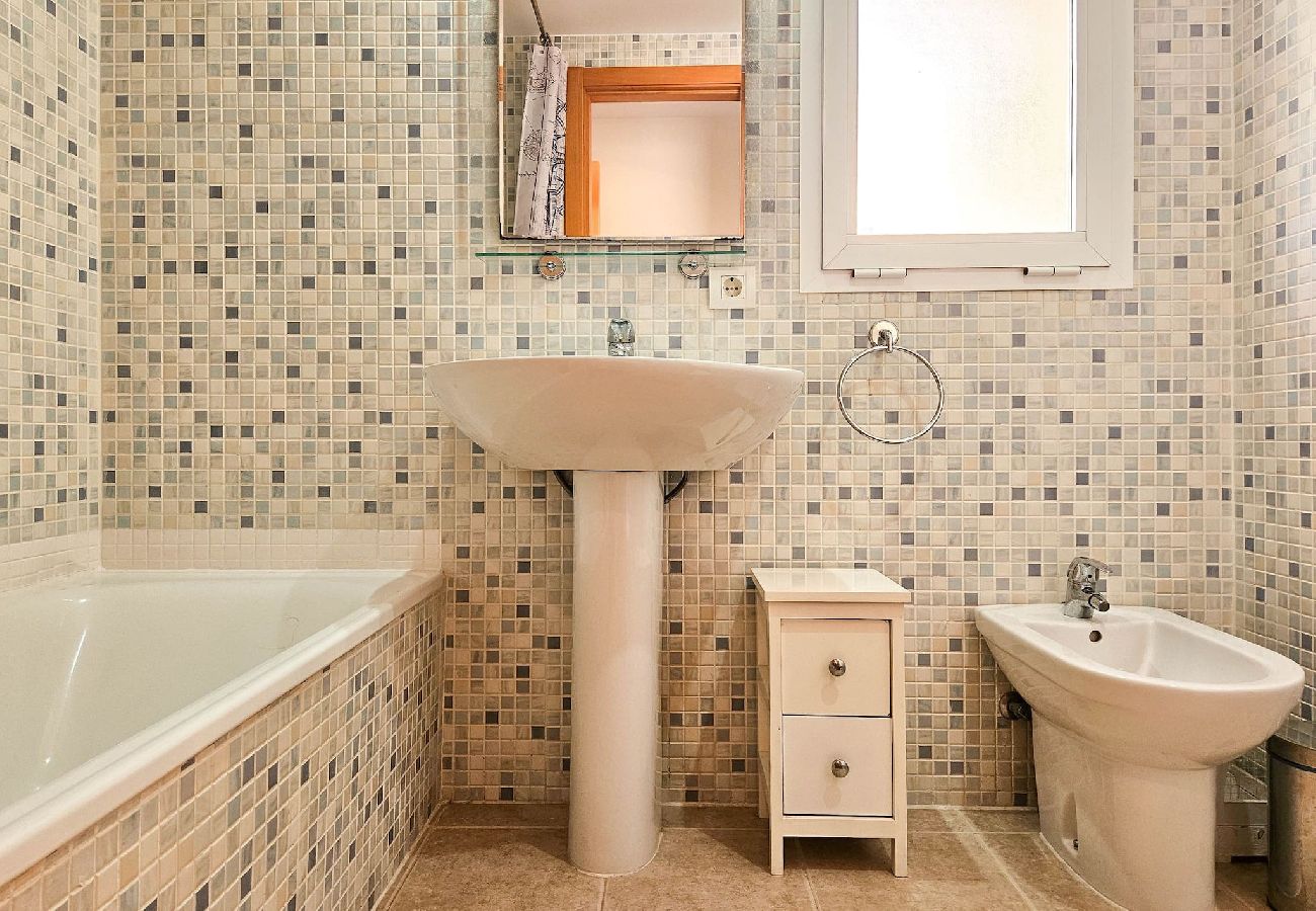 Apartamento en Casares - Ático de 2 dormitorios Casares Sol con terraza soleada