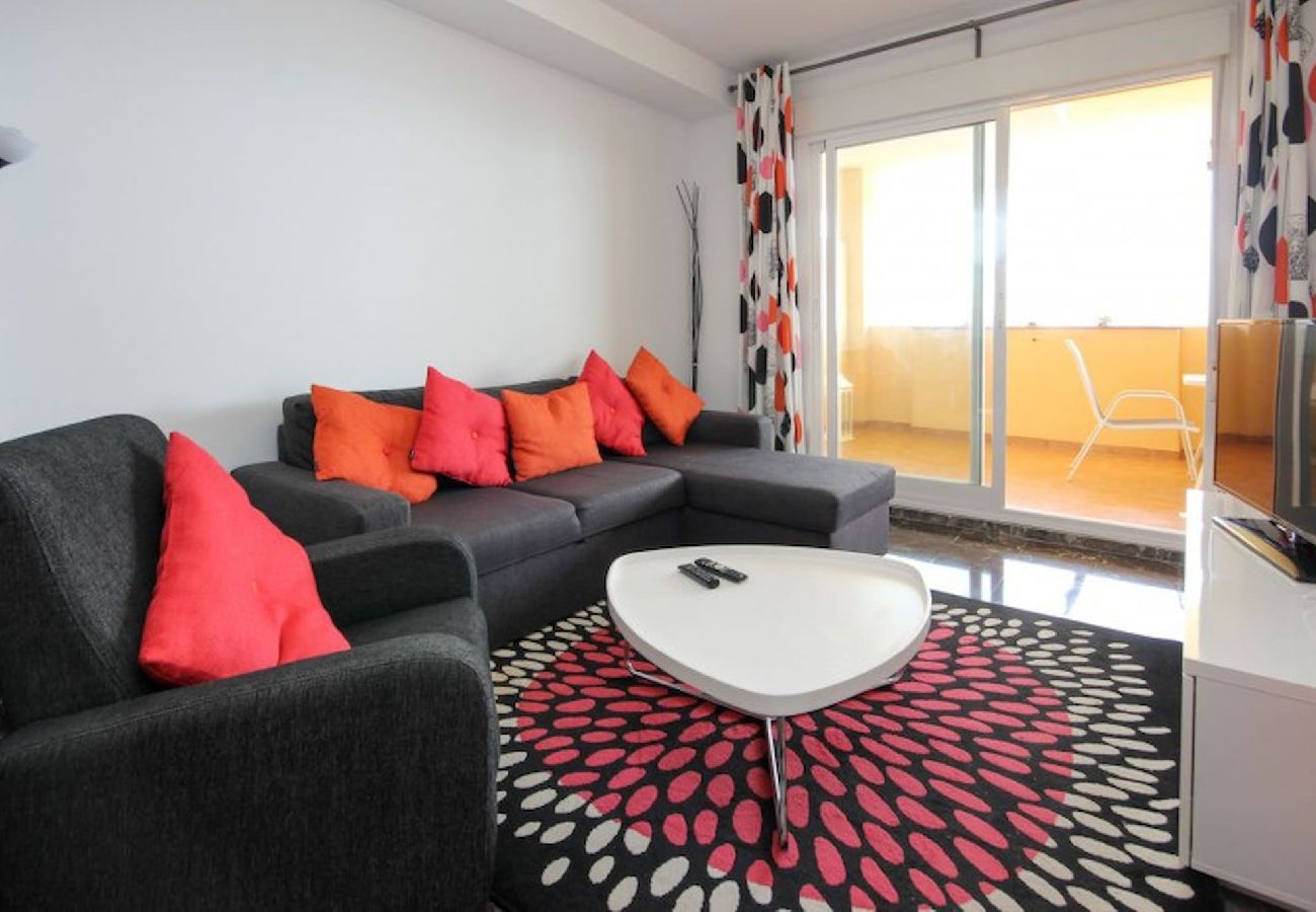 Apartamento en Fuengirola - Apartamento de dos habitaciones en alquiler cerca de Fuengirola
