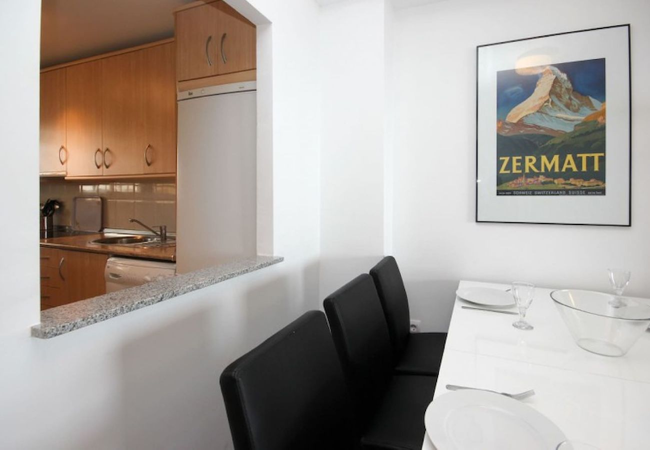 Apartamento en Fuengirola - Apartamento de dos habitaciones en alquiler cerca de Fuengirola