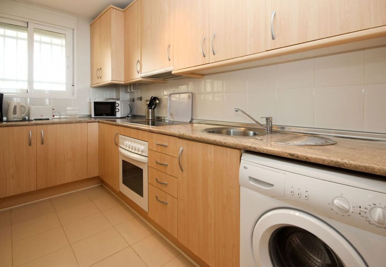Apartamento en Fuengirola - Apartamento de dos habitaciones en alquiler cerca de Fuengirola