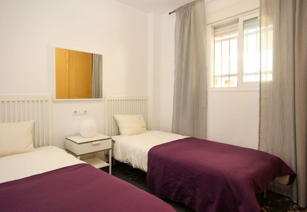Apartamento en Fuengirola - Apartamento de dos habitaciones en alquiler cerca de Fuengirola