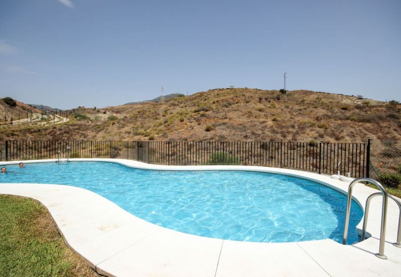 Apartamento en Fuengirola - Apartamento de dos habitaciones en alquiler cerca de Fuengirola