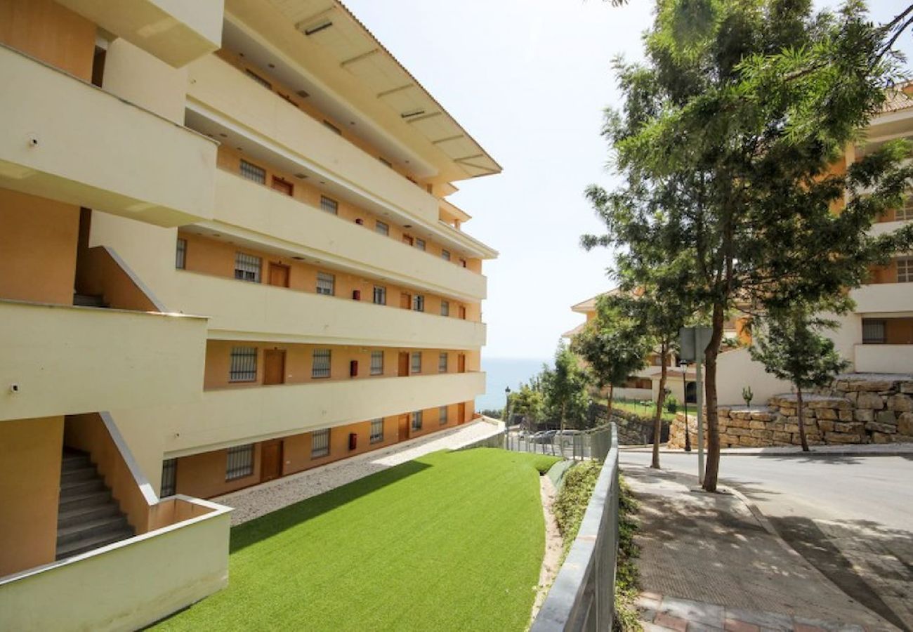 Apartamento en Fuengirola - Apartamento de dos habitaciones en alquiler cerca de Fuengirola