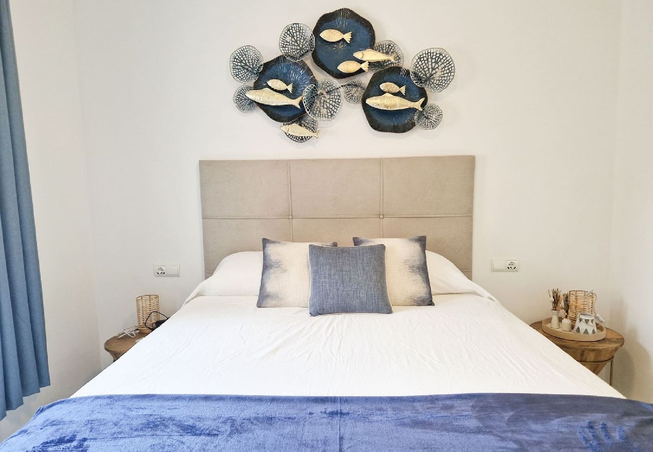 Apartamento en Benahavís - Moderno apartamento de 2 dormitorios con jardín en Benahavis