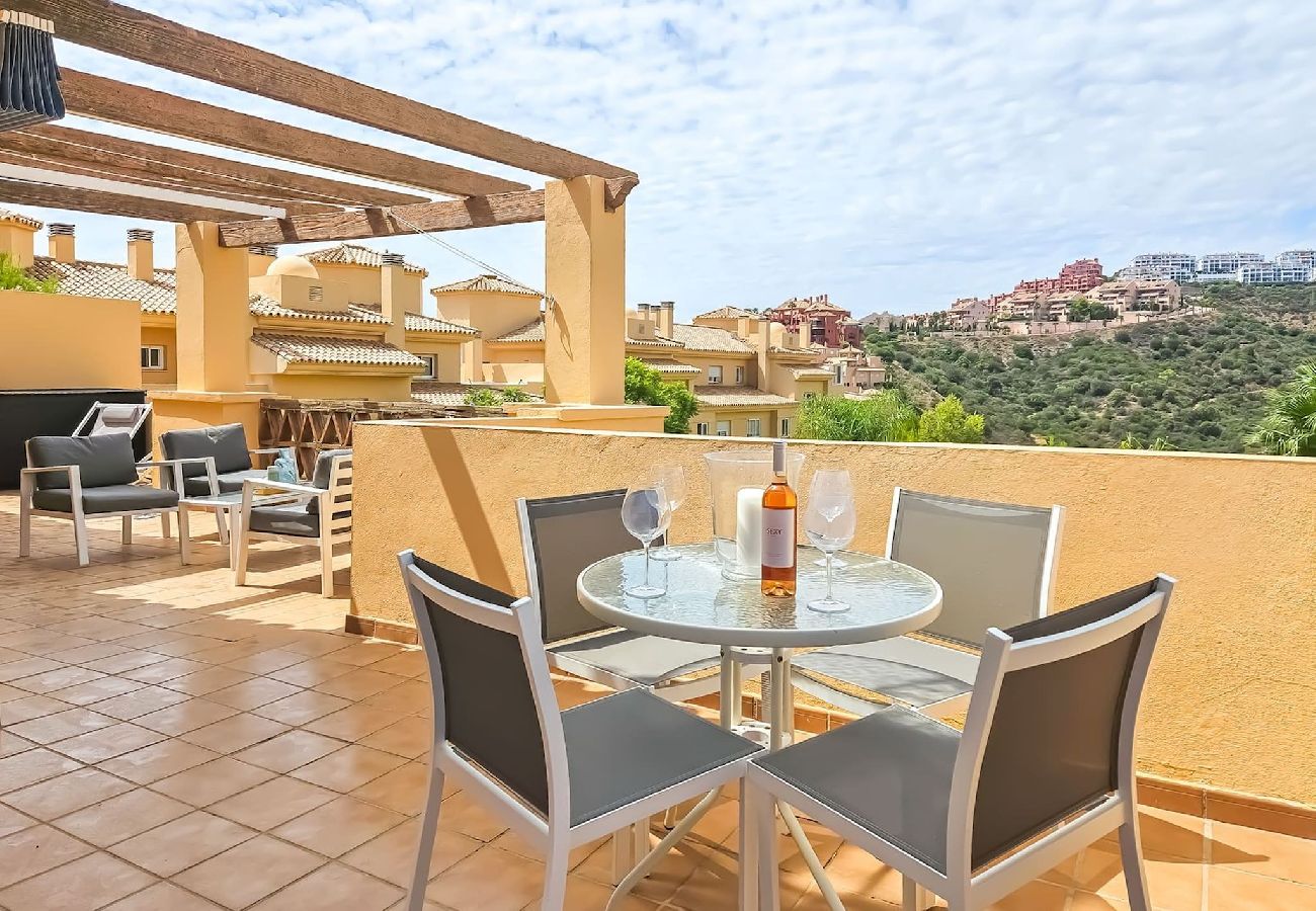 Apartamento en Mijas Costa - 1 bed penthouse apt in Calahonda 