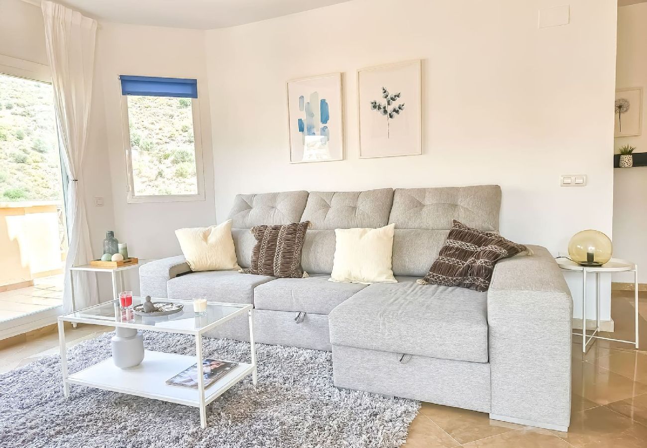 Apartamento en Mijas Costa - 1 bed penthouse apt in Calahonda 