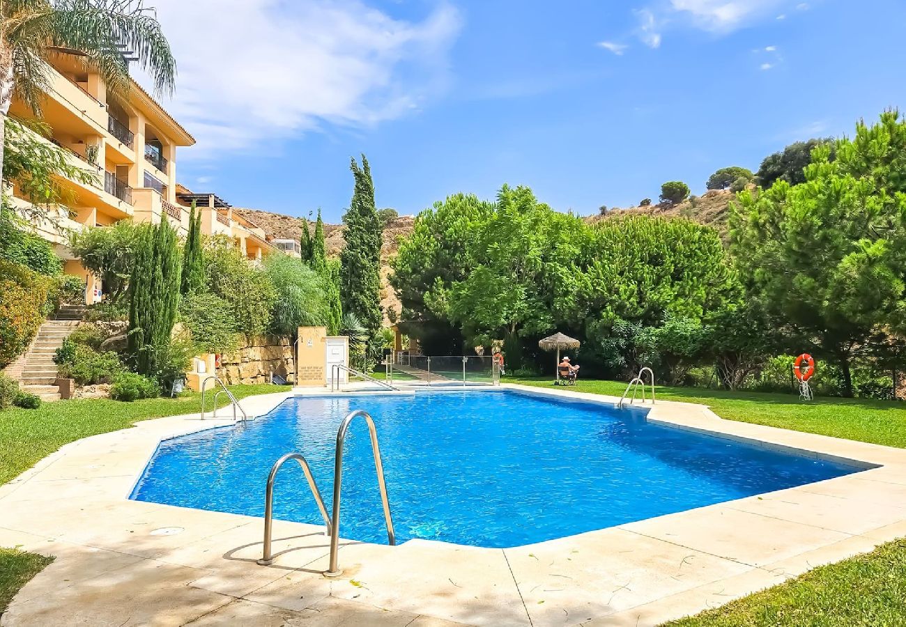 Apartamento en Mijas Costa - 1 bed penthouse apt in Calahonda 