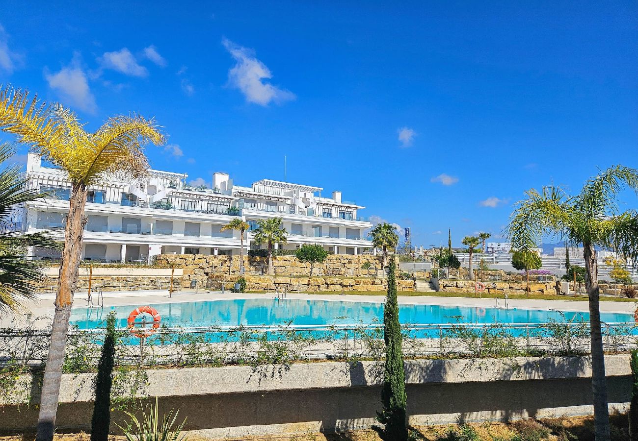 Apartamento en Estepona - Apartamento de 2 dormitorios en Le Mirage III, Cancelada