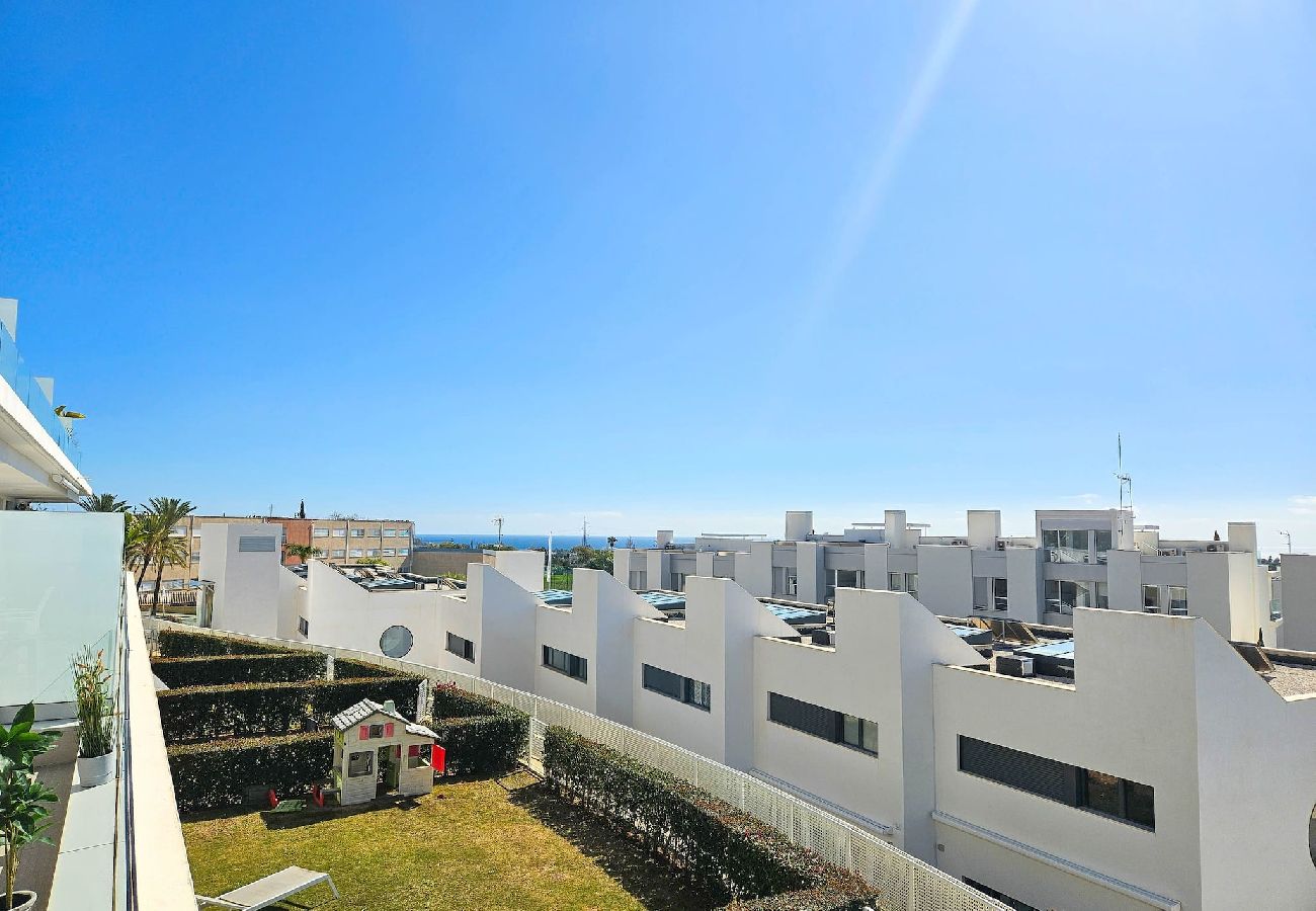 Apartamento en Estepona - Apartamento de 2 dormitorios en Le Mirage III, Cancelada