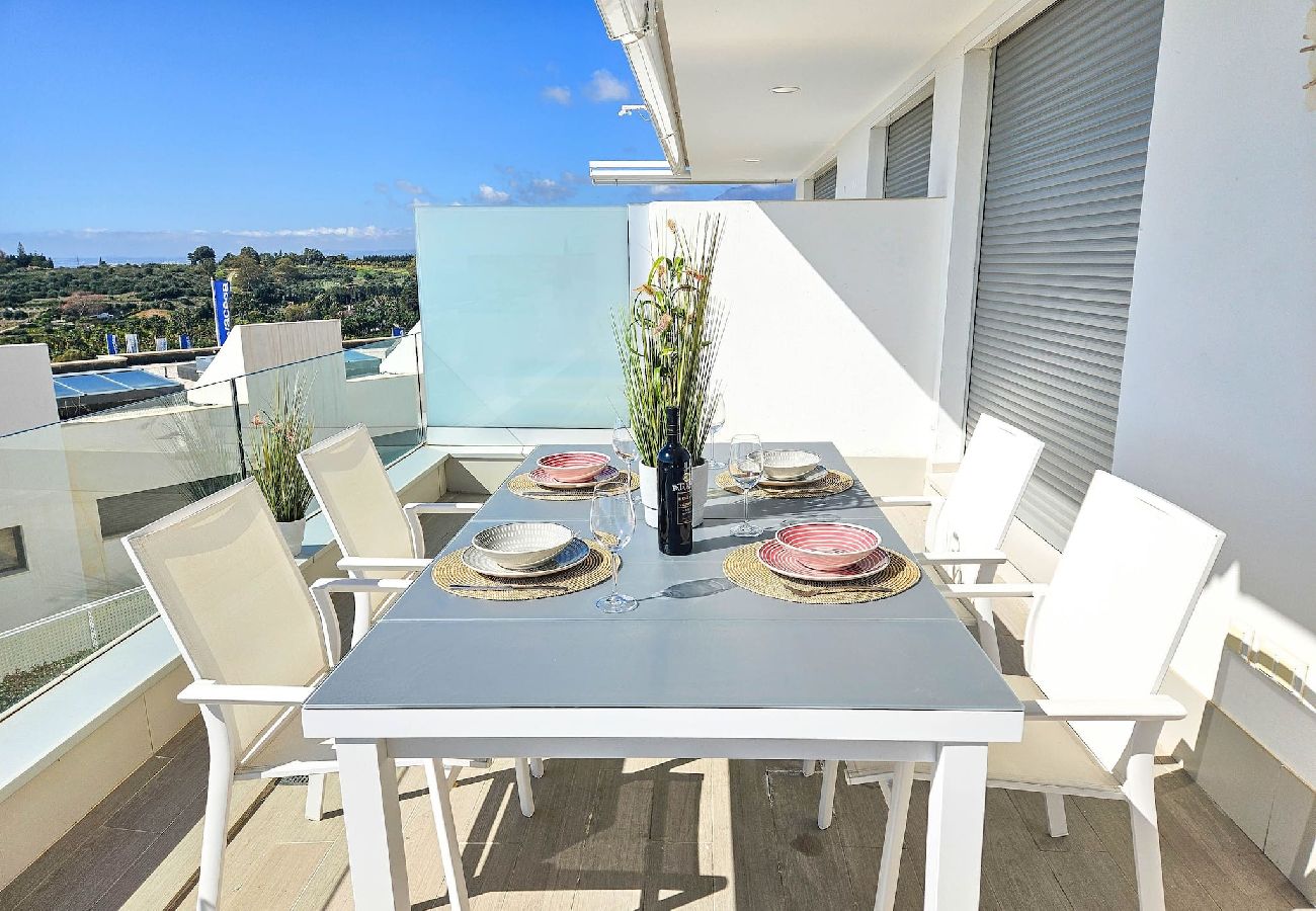 Apartamento en Estepona - Apartamento de 2 dormitorios en Le Mirage III, Cancelada