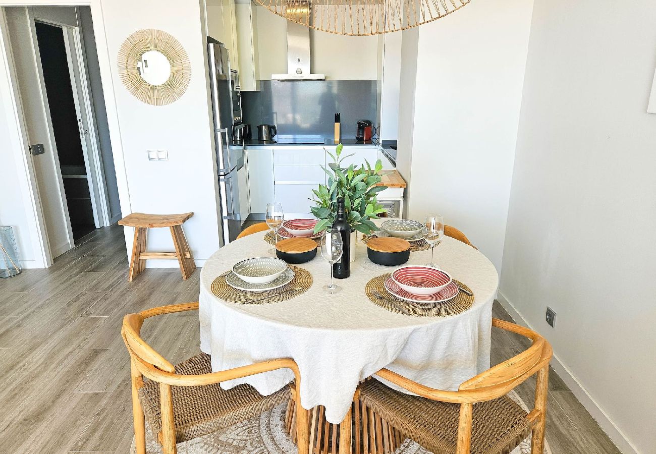 Apartamento en Estepona - Apartamento de 2 dormitorios en Le Mirage III, Cancelada