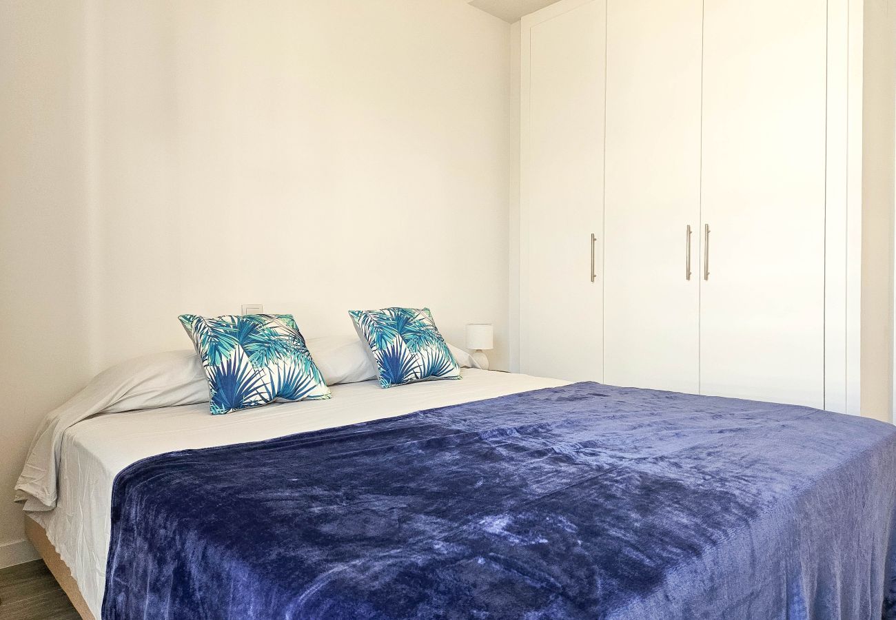 Apartamento en Estepona - Apartamento de 2 dormitorios en Le Mirage III, Cancelada
