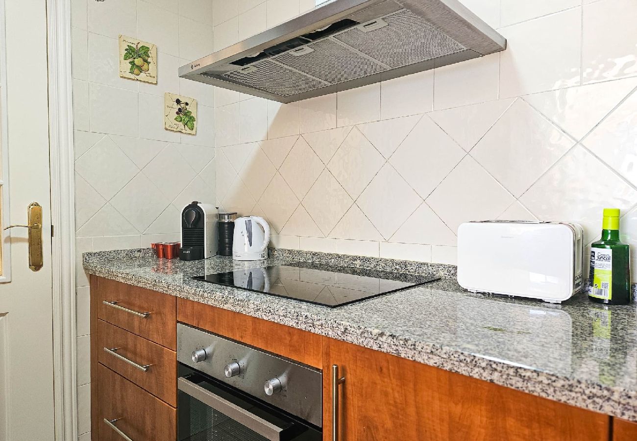 Apartamento en Marbella - 1 habitación en Los Lagos de Santa María, Elviria
