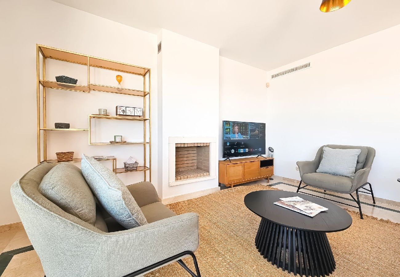 Apartamento en Casares - Ático moderno de 3 dormitorios en Casares Costa + BBQ