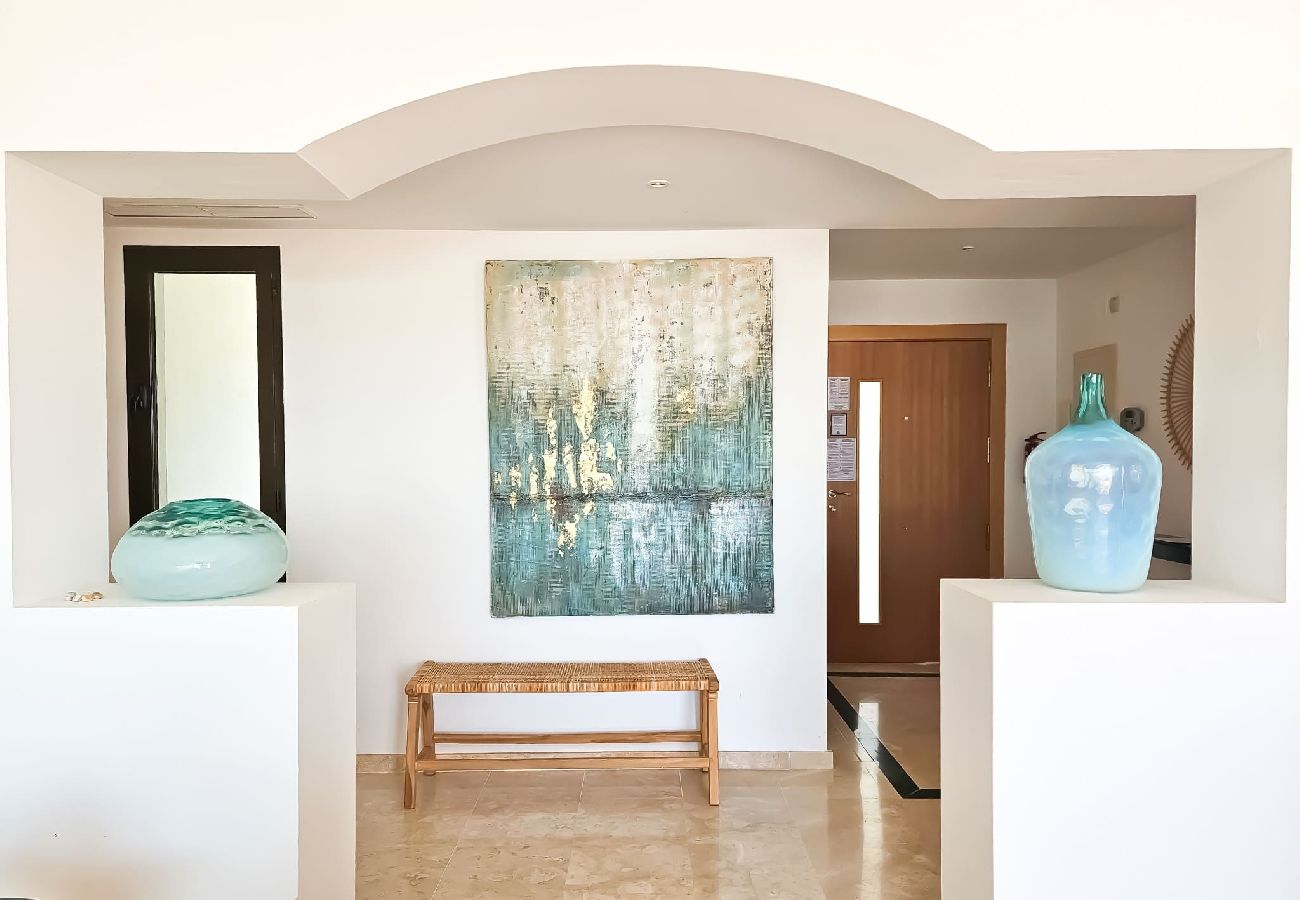 Apartamento en Casares - Ático moderno de 3 dormitorios en Casares Costa + BBQ