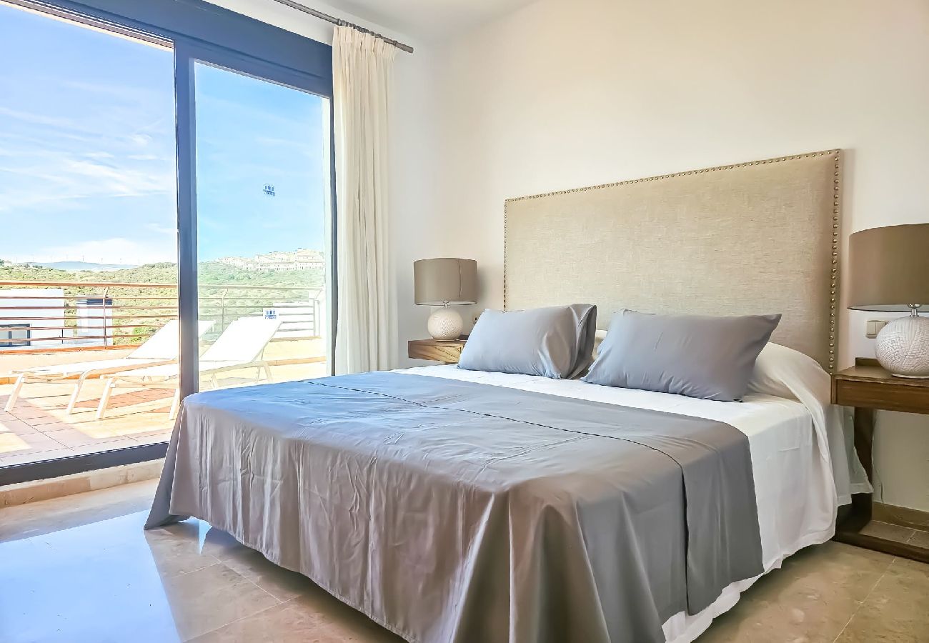 Apartamento en Casares - Ático moderno de 3 dormitorios en Casares Costa + BBQ
