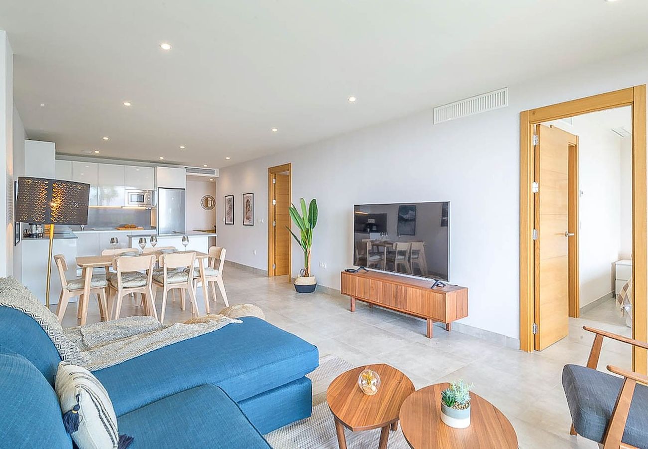 Apartamento en La Cala de Mijas - Moderno apartamento de 3 dormitorios con jardín junto a la piscina Casa Banderas