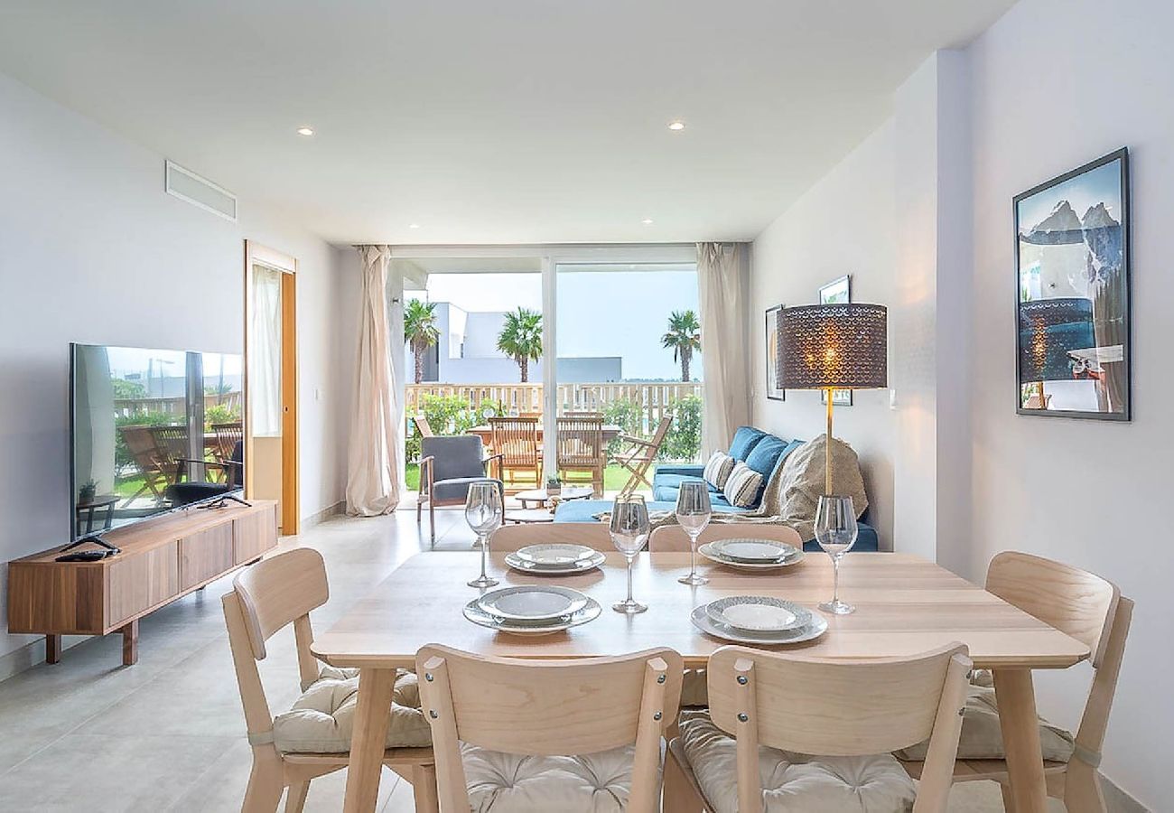 Apartamento en La Cala de Mijas - Moderno apartamento de 3 dormitorios con jardín junto a la piscina Casa Banderas