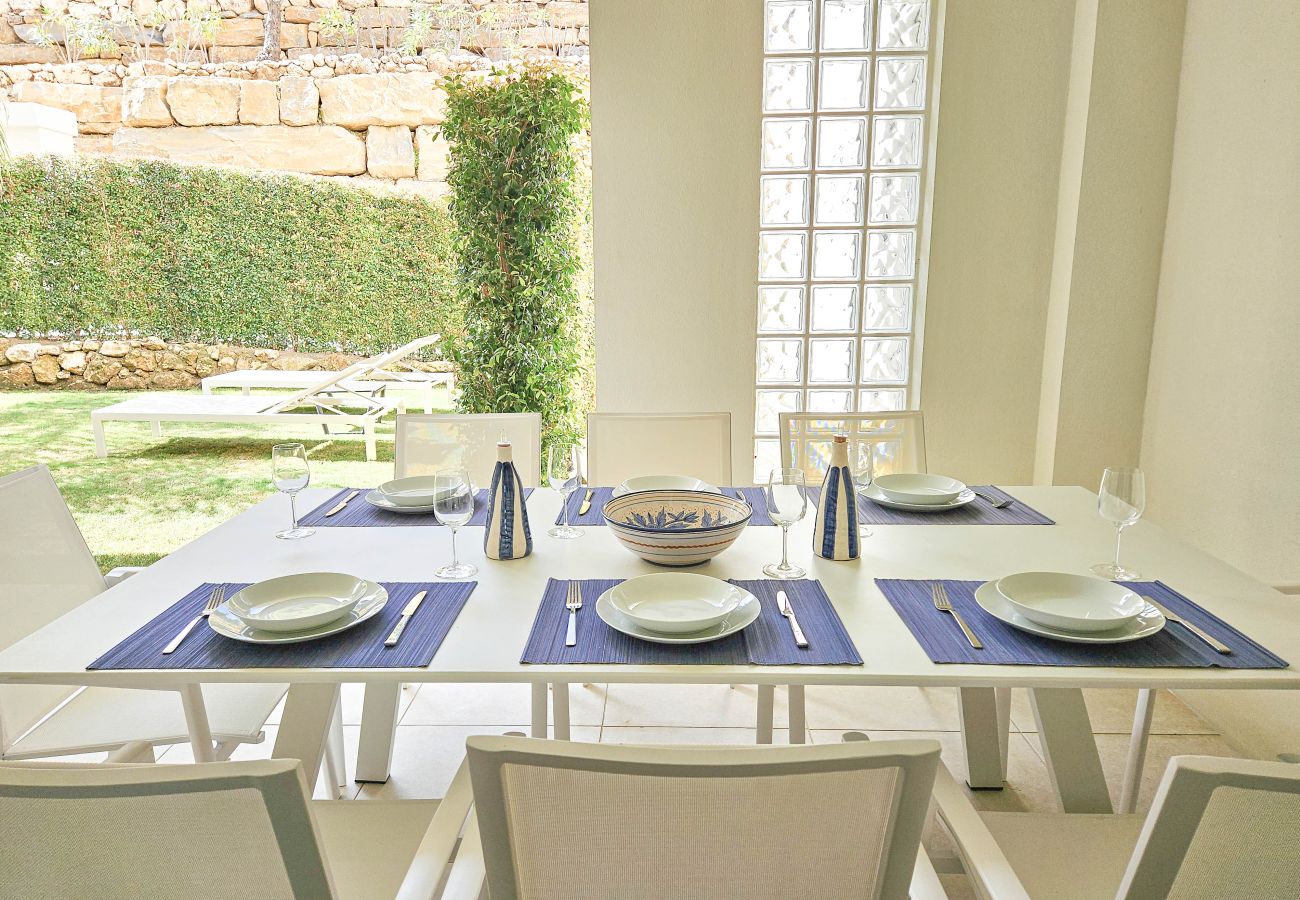 Apartamento en Casares - Moderno apartamento de 2 dormitorios en planta baja Finca Cortesin