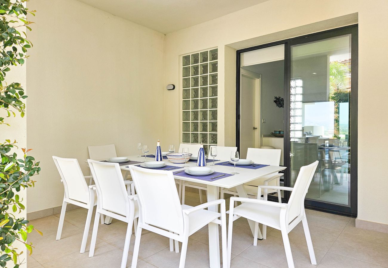 Apartamento en Casares - Moderno apartamento de 2 dormitorios en planta baja Finca Cortesin