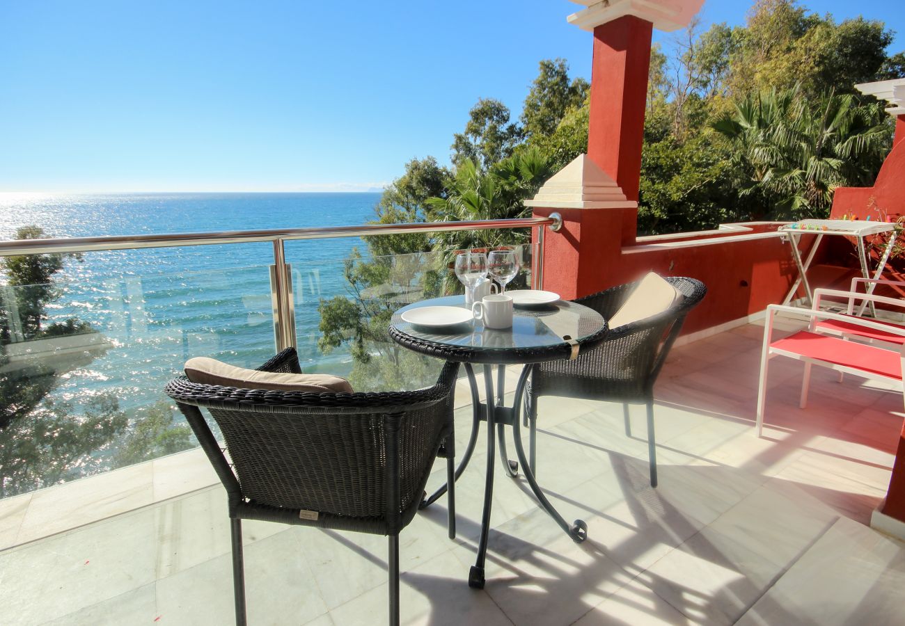 Apartamento en Estepona - Atico de 2 dormitorios en Punta Plata Beach Estepona a 50m de la playa