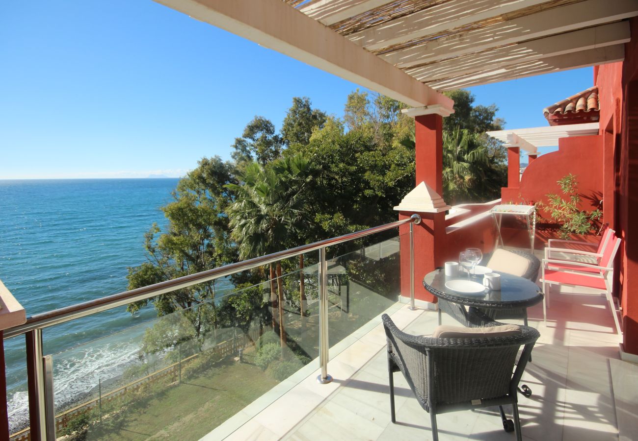 Apartamento en Estepona - Atico de 2 dormitorios en Punta Plata Beach Estepona a 50m de la playa