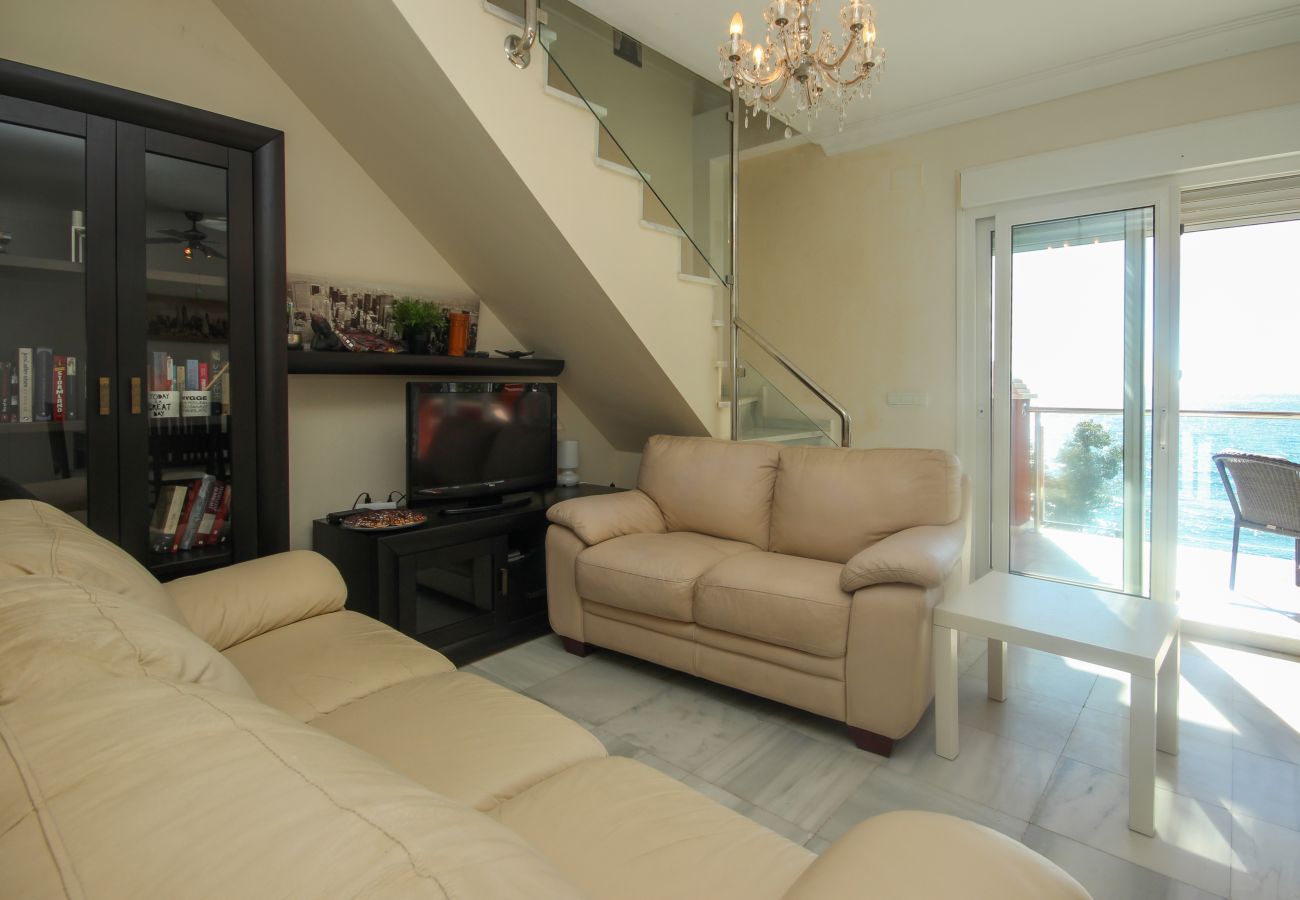 Apartamento en Estepona - Atico de 2 dormitorios en Punta Plata Beach Estepona a 50m de la playa