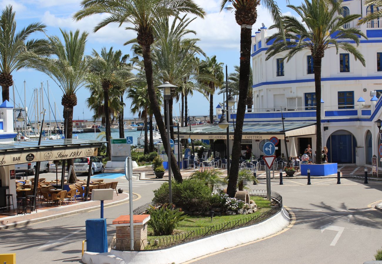 Apartamento en Estepona - Atico de 2 dormitorios en Punta Plata Beach Estepona a 50m de la playa