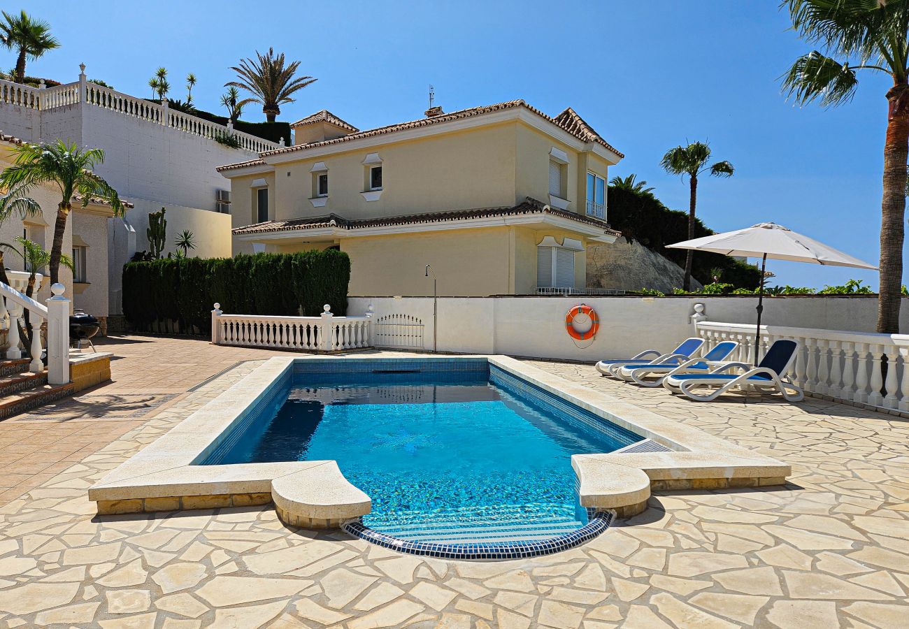 Villa en Mijas Costa - Villa de 3 dormitorios con vistas al mar y piscina privada