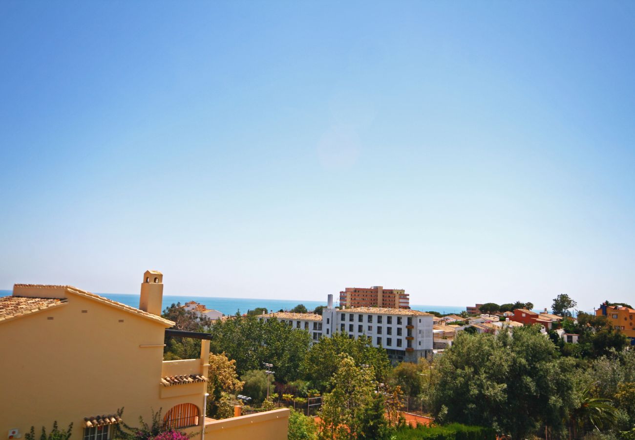 Apartamento en Mijas Costa - Apartamento de vacaciones de 2 dormitorios a 600 m de la playa
