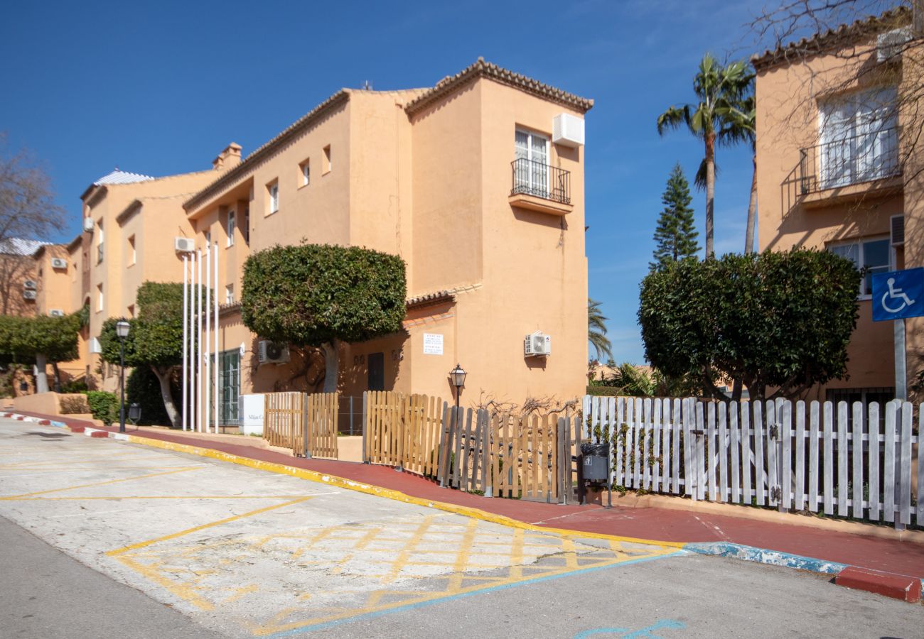 Apartamento en Mijas Costa - Apartamento de 2 dormitorios en Oasis Resort en Riviera del Sol