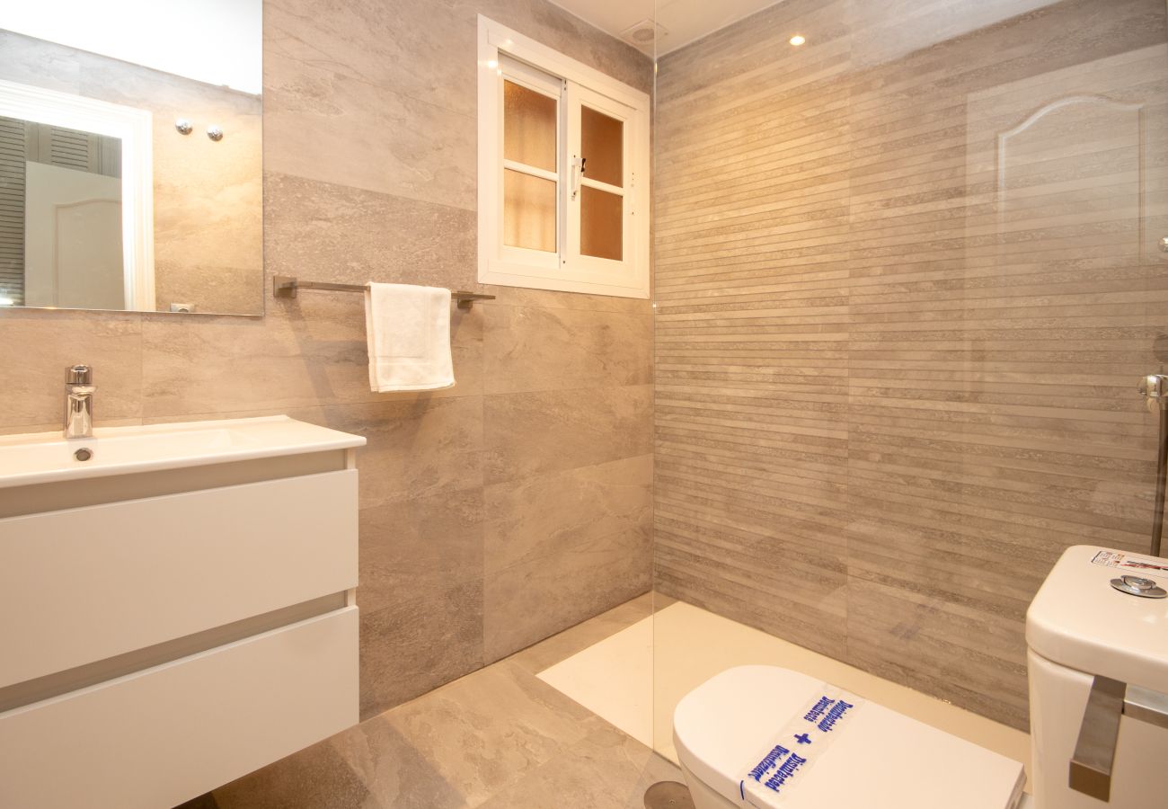 Apartamento en Mijas Costa - Apartamento de 2 dormitorios en Oasis Resort en Riviera del Sol