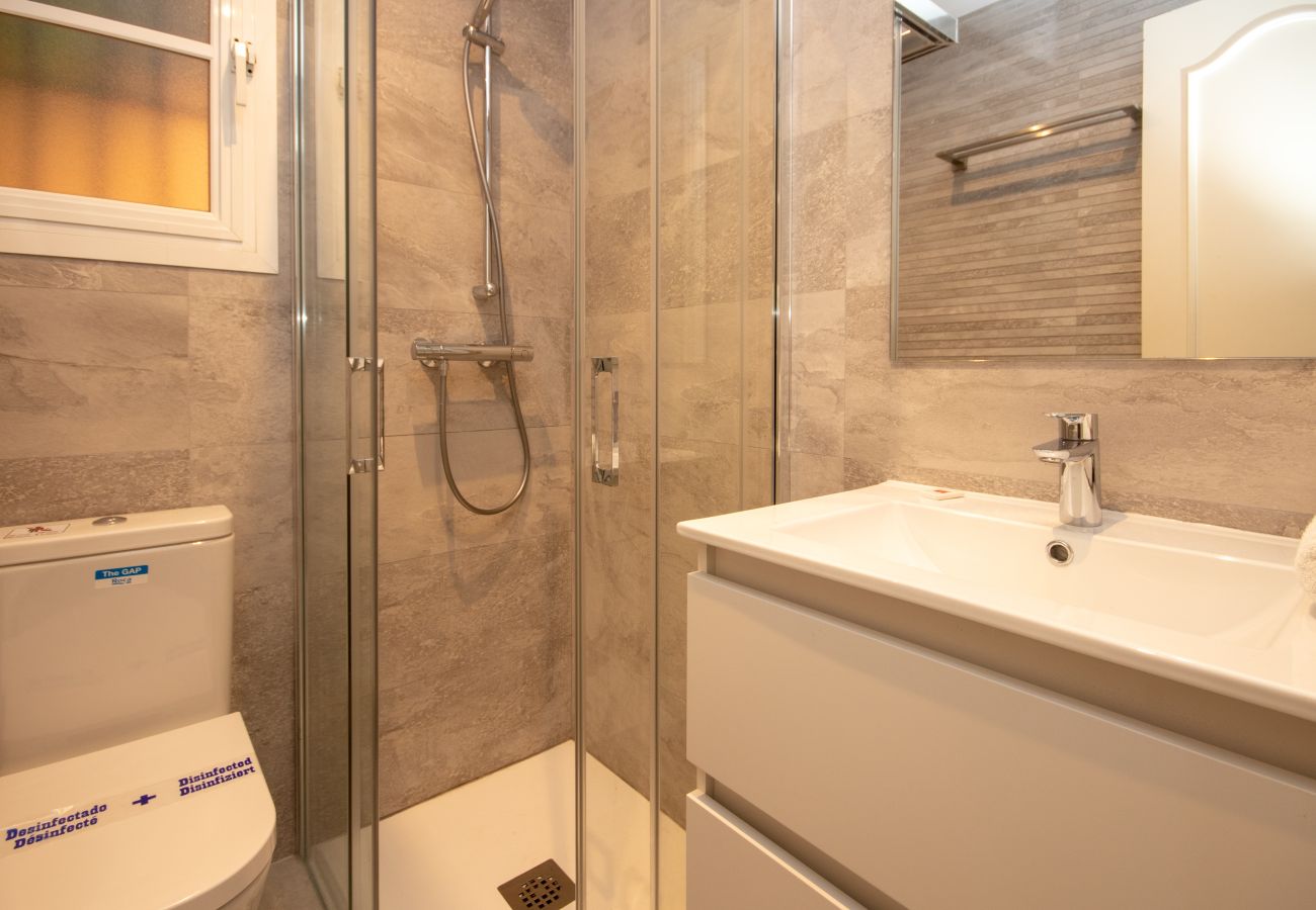 Apartamento en Mijas Costa - Apartamento de 2 dormitorios en Oasis Resort en Riviera del Sol