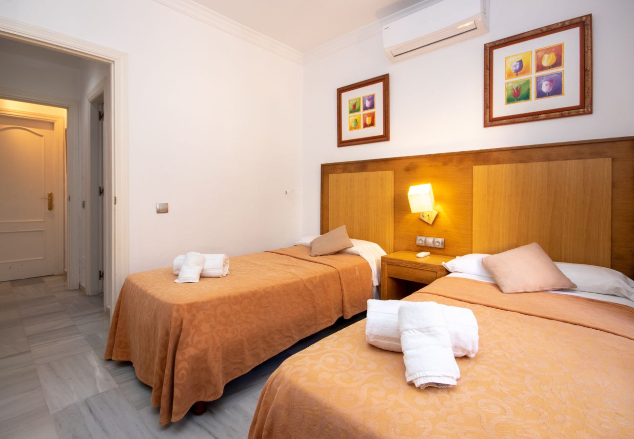 Apartamento en Mijas Costa - Apartamento de 2 dormitorios en Oasis Resort en Riviera del Sol