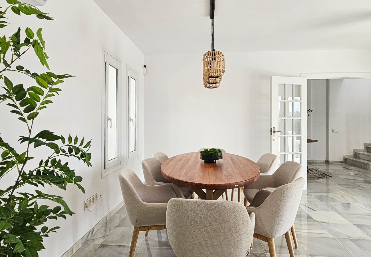 Villa en Mijas Costa - Villa de cuatro dormitorios en Sierrezuela
