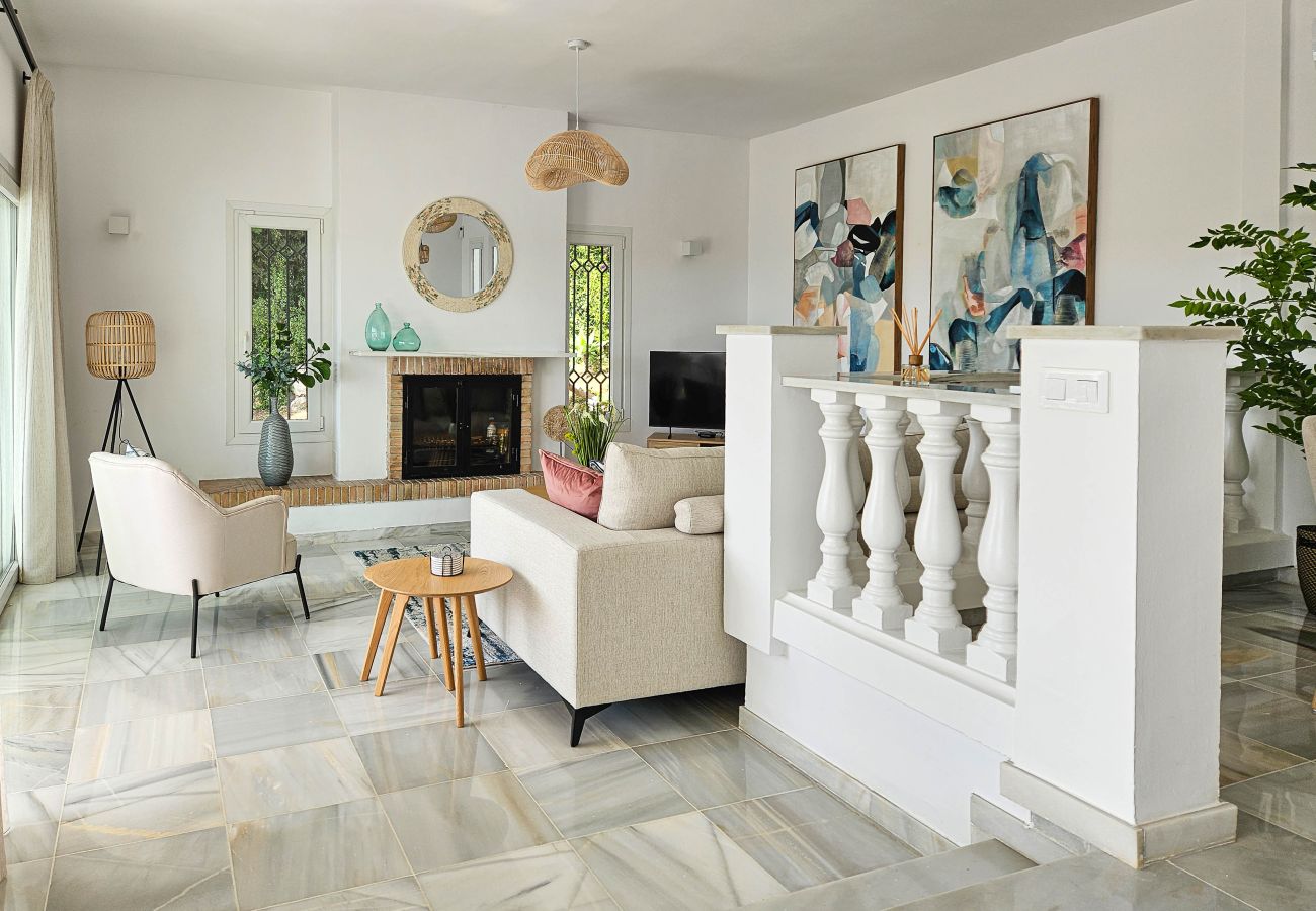 Villa en Mijas Costa - Villa de cuatro dormitorios en Sierrezuela