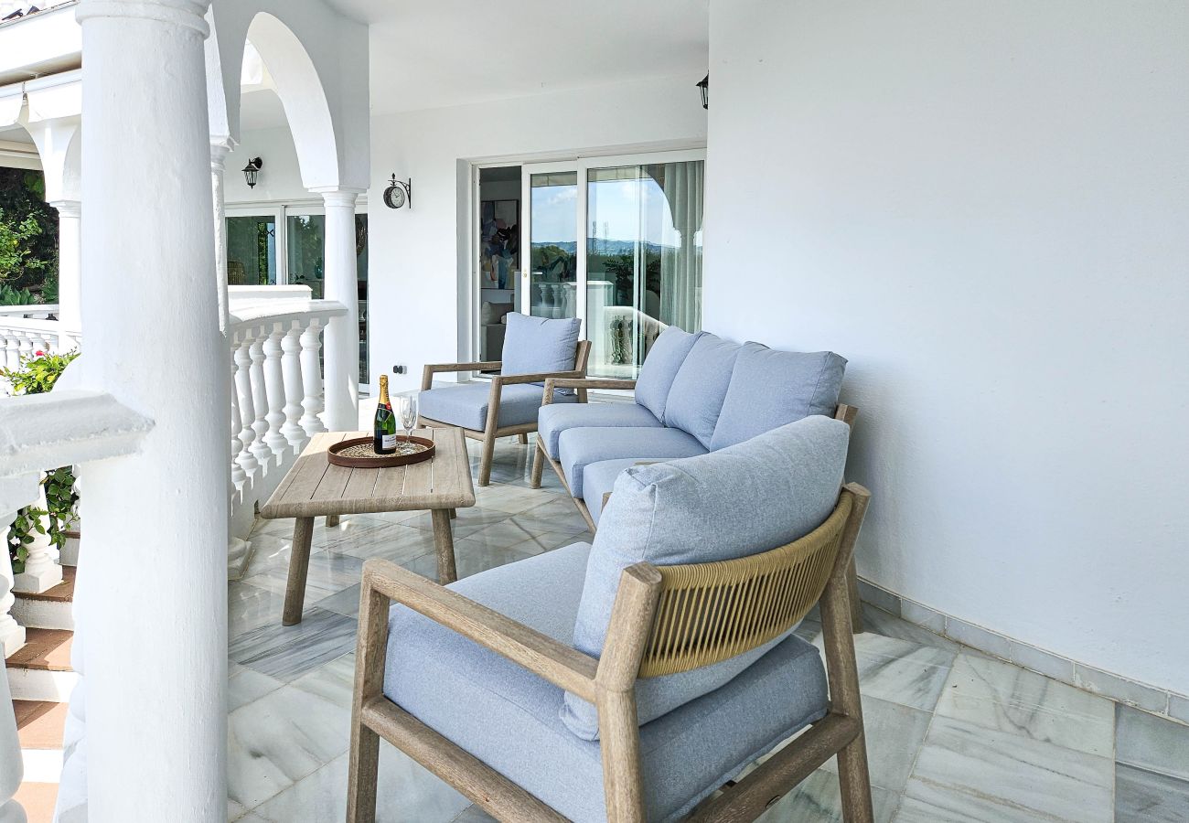 Villa en Mijas Costa - Villa de cuatro dormitorios en Sierrezuela