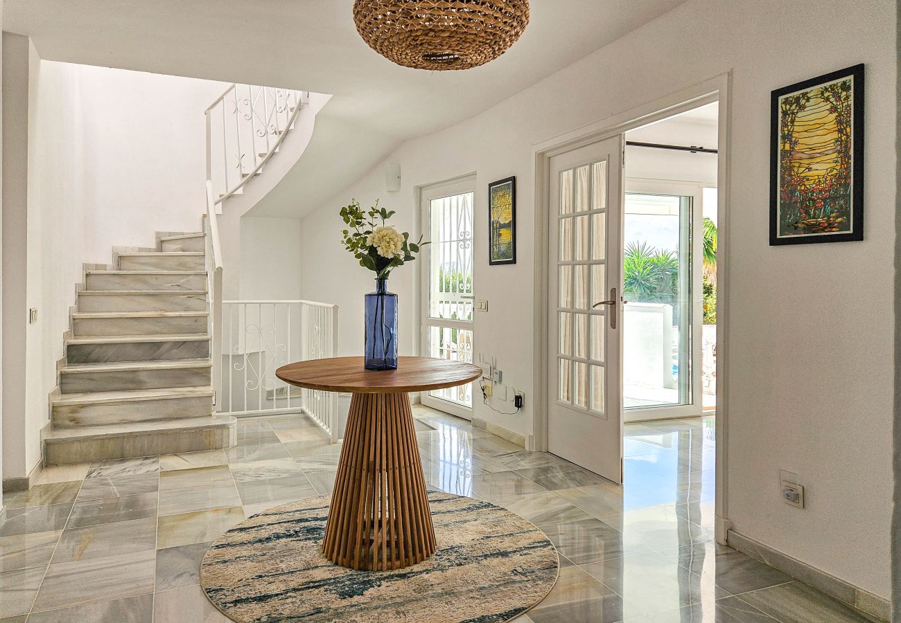 Villa en Mijas Costa - Villa de cuatro dormitorios en Sierrezuela
