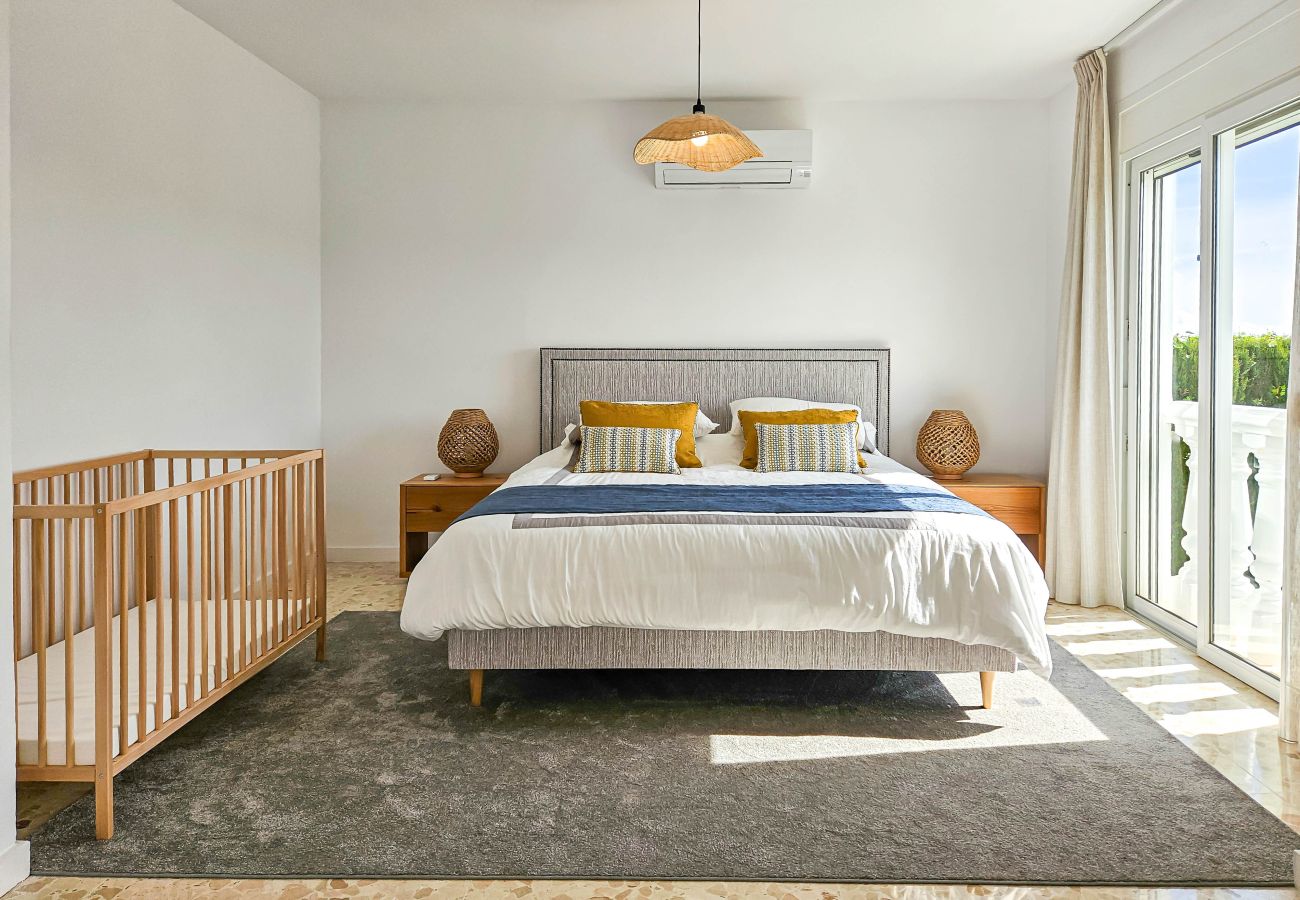 Villa en Mijas Costa - Villa de cuatro dormitorios en Sierrezuela