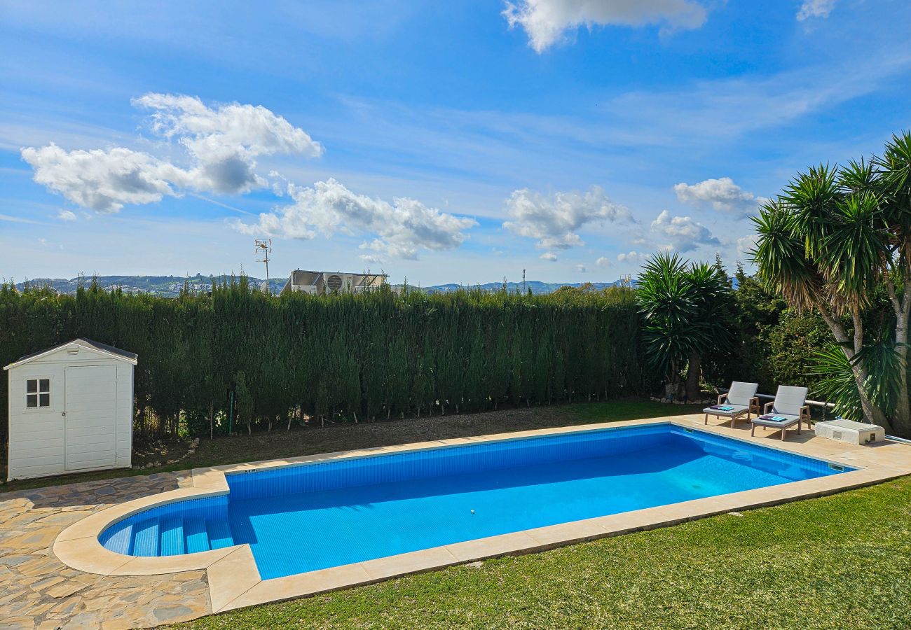 Villa en Mijas Costa - Villa de cuatro dormitorios en Sierrezuela