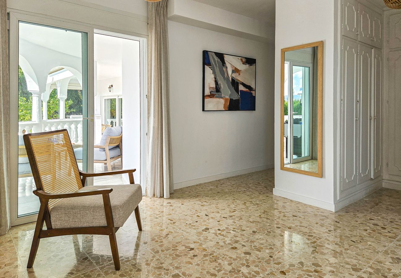 Villa en Mijas Costa - Villa de cuatro dormitorios en Sierrezuela