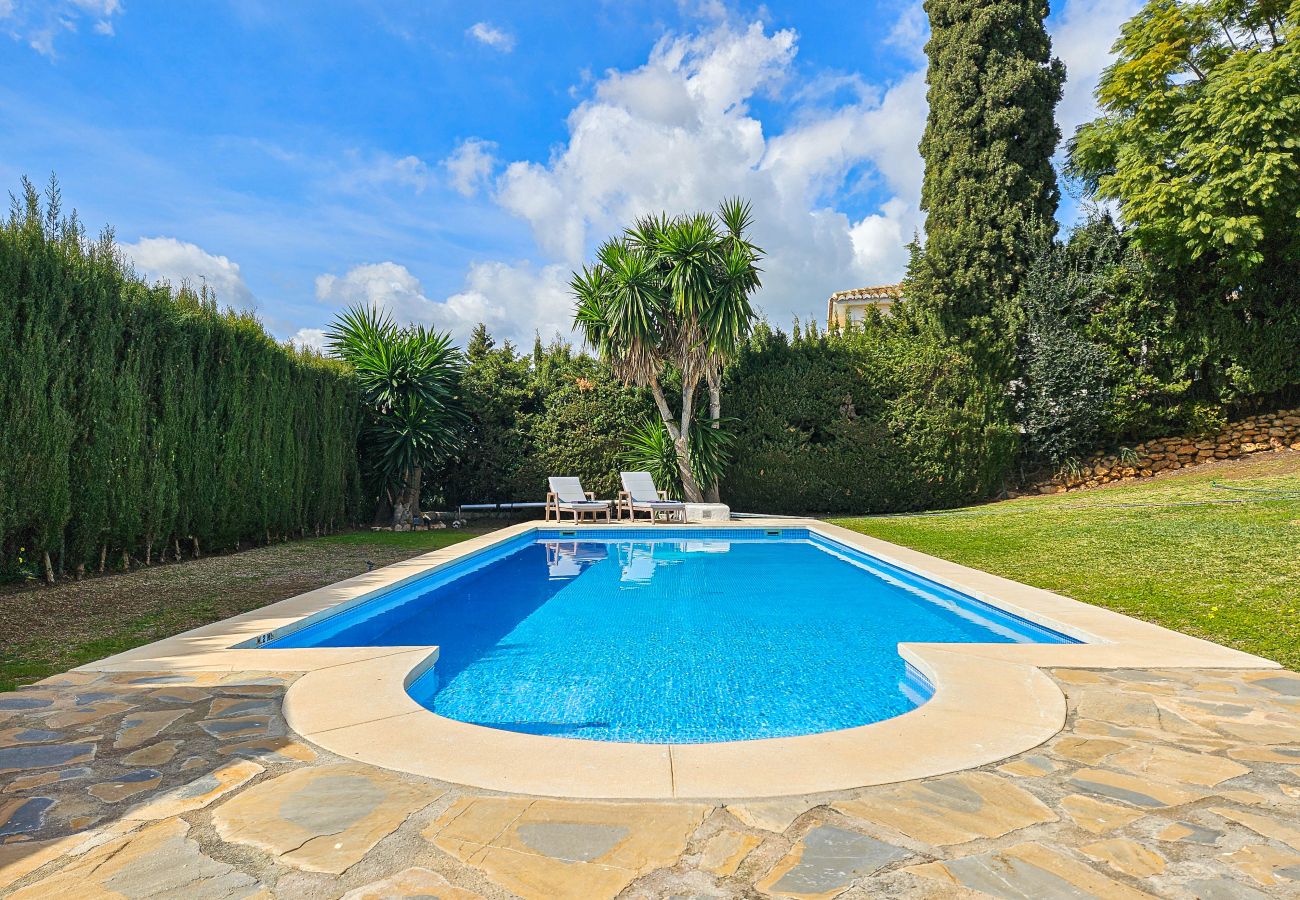 Villa en Mijas Costa - Villa de cuatro dormitorios en Sierrezuela