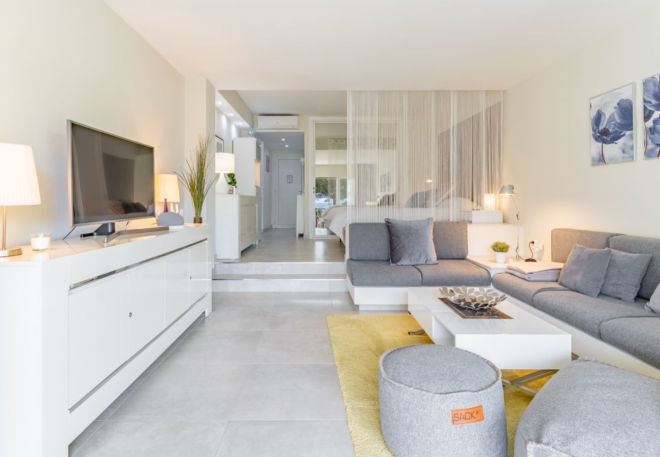 Estudio en Mijas Costa - Amplio monoambiente en Miraflores