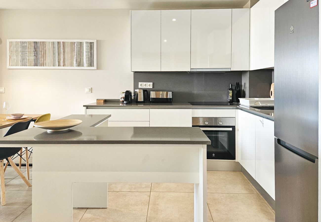 Apartamento en La Cala de Mijas - Apartamento de dos dormitorios frente a la piscina