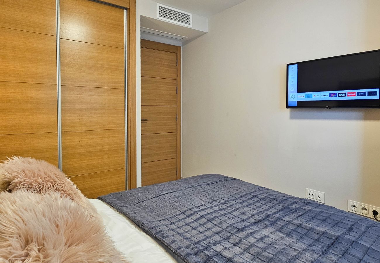 Apartamento en La Cala de Mijas - Apartamento de dos dormitorios frente a la piscina