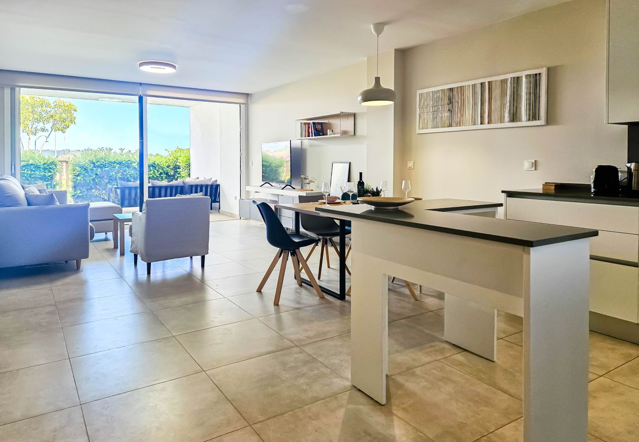 Apartamento en La Cala de Mijas - Apartamento de dos dormitorios frente a la piscina