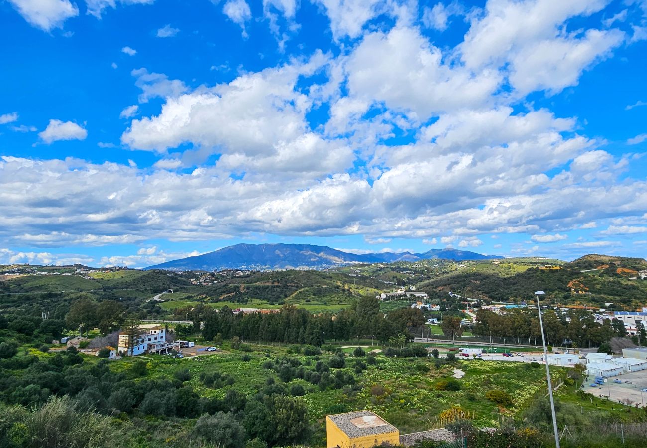 Apartamento en La Cala de Mijas - Apartamento de dos dormitorios frente a la piscina